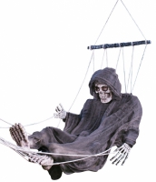 Skelett i hängmatta