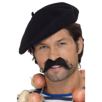 Basker svart