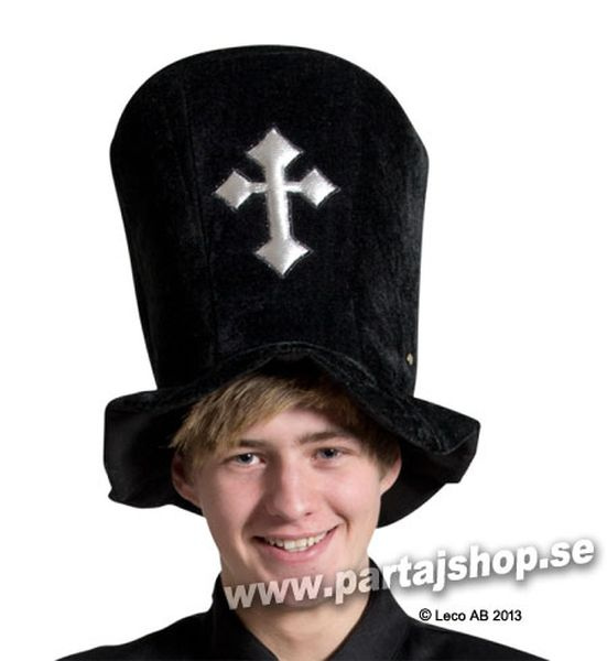 Hatt med kors, vuxen