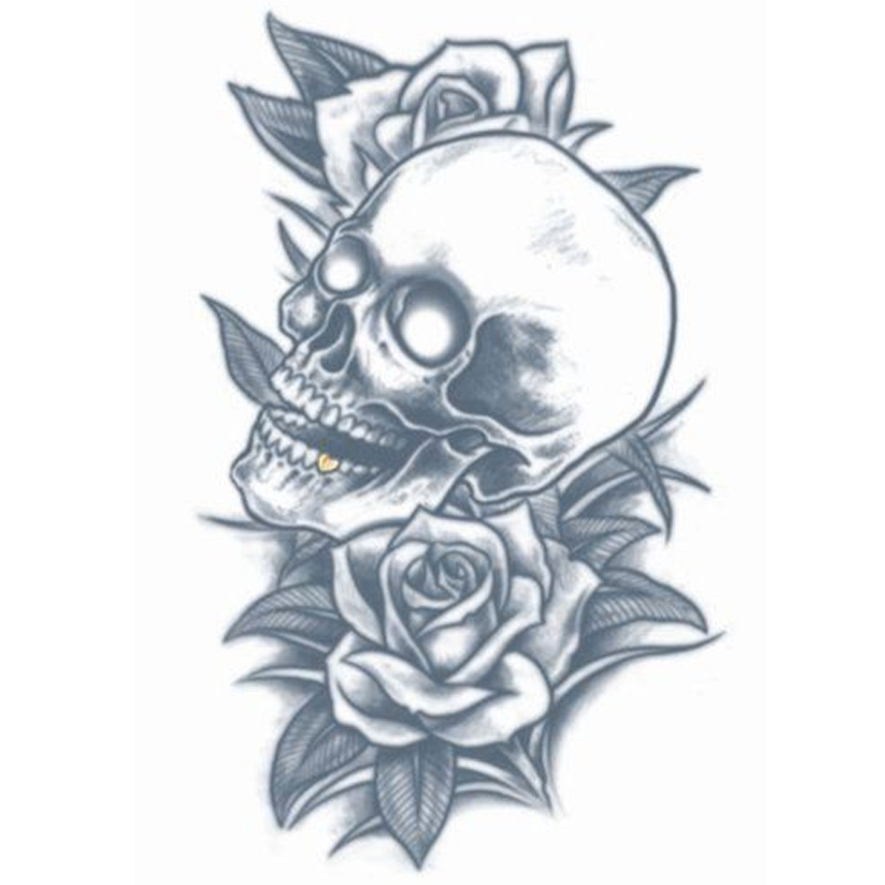 Tatuering Dödskalle och rosor