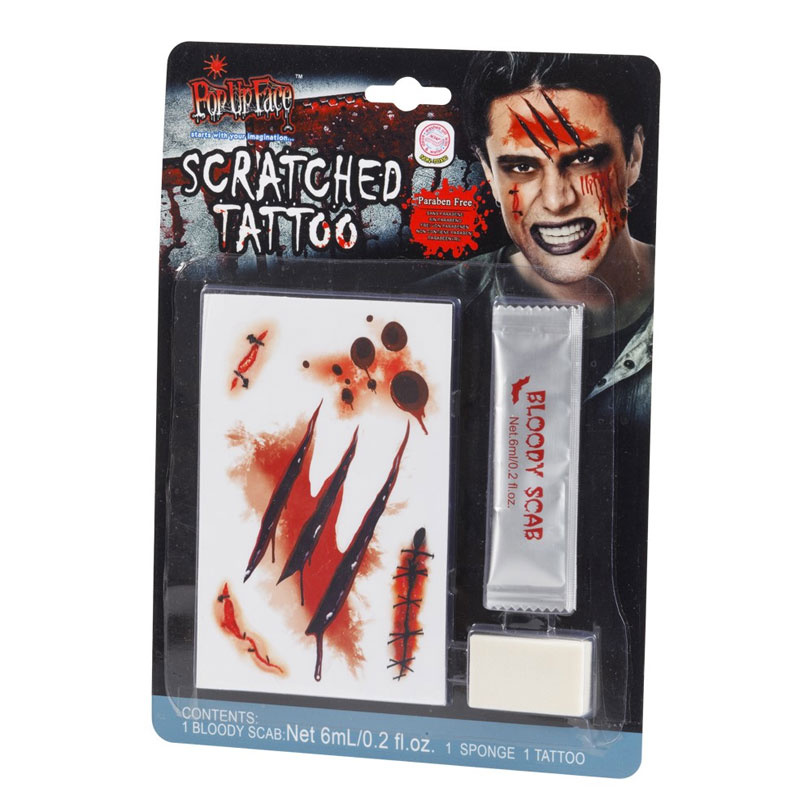 Tatuering med Blod Rivsår