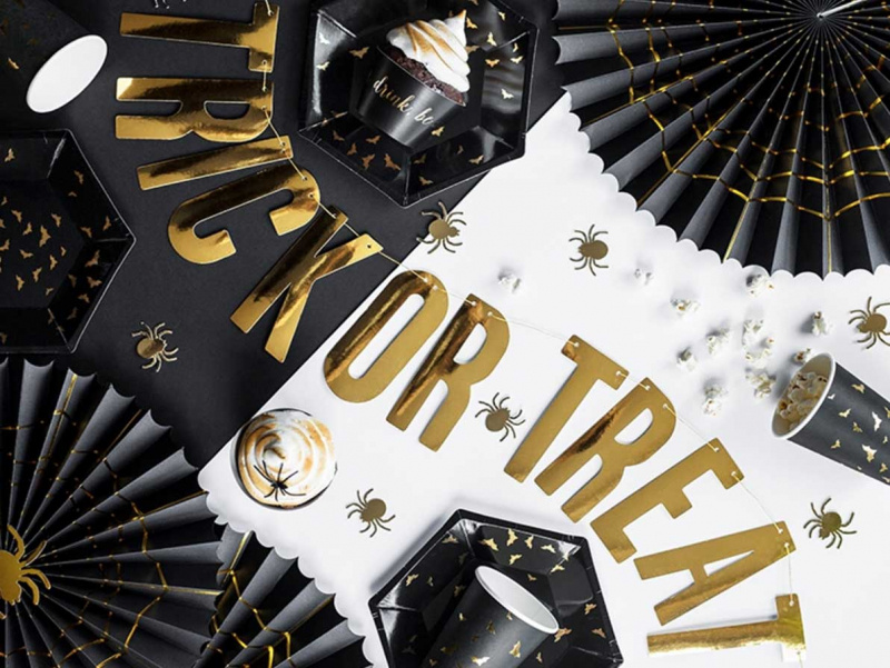 Girlang Trick Or Treat